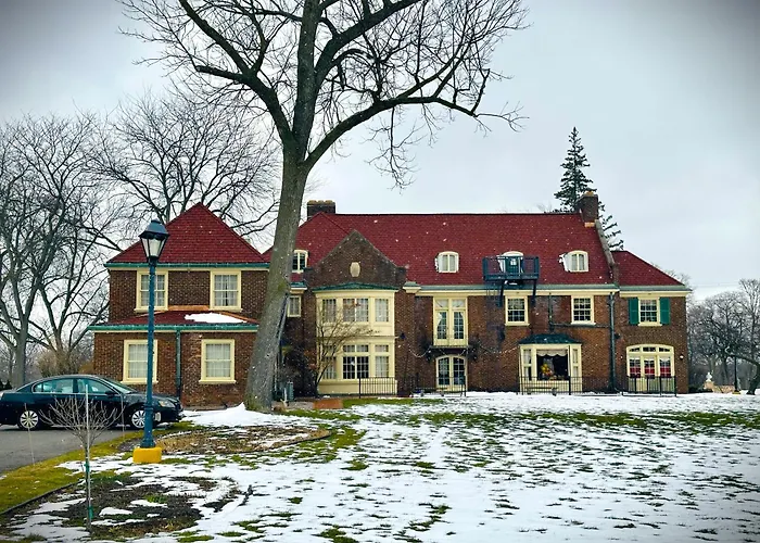 Montague Inn Bed & Breakfast